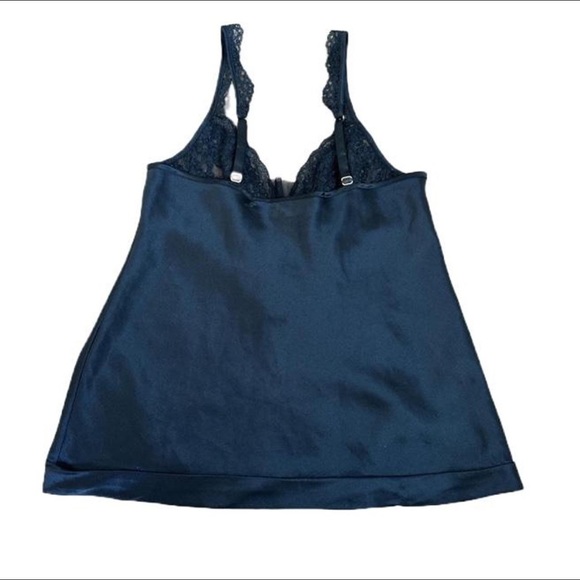 ⭐️VINTAGE VICTORIA SECRET -  LACE AND SATIN CAMISOLE - Picture 2 of 3